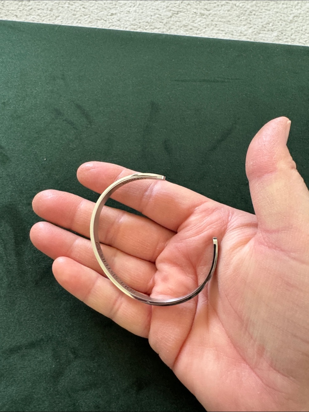 Minimalist Silver Open Cuff soul sister Bracelet - Picture 5 of 6